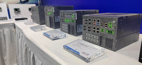 華北工控帶來了英特爾12/13/14代系列嵌入式計算機